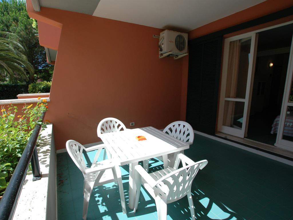 Residence Maricampo Marina di Campo Rom bilde